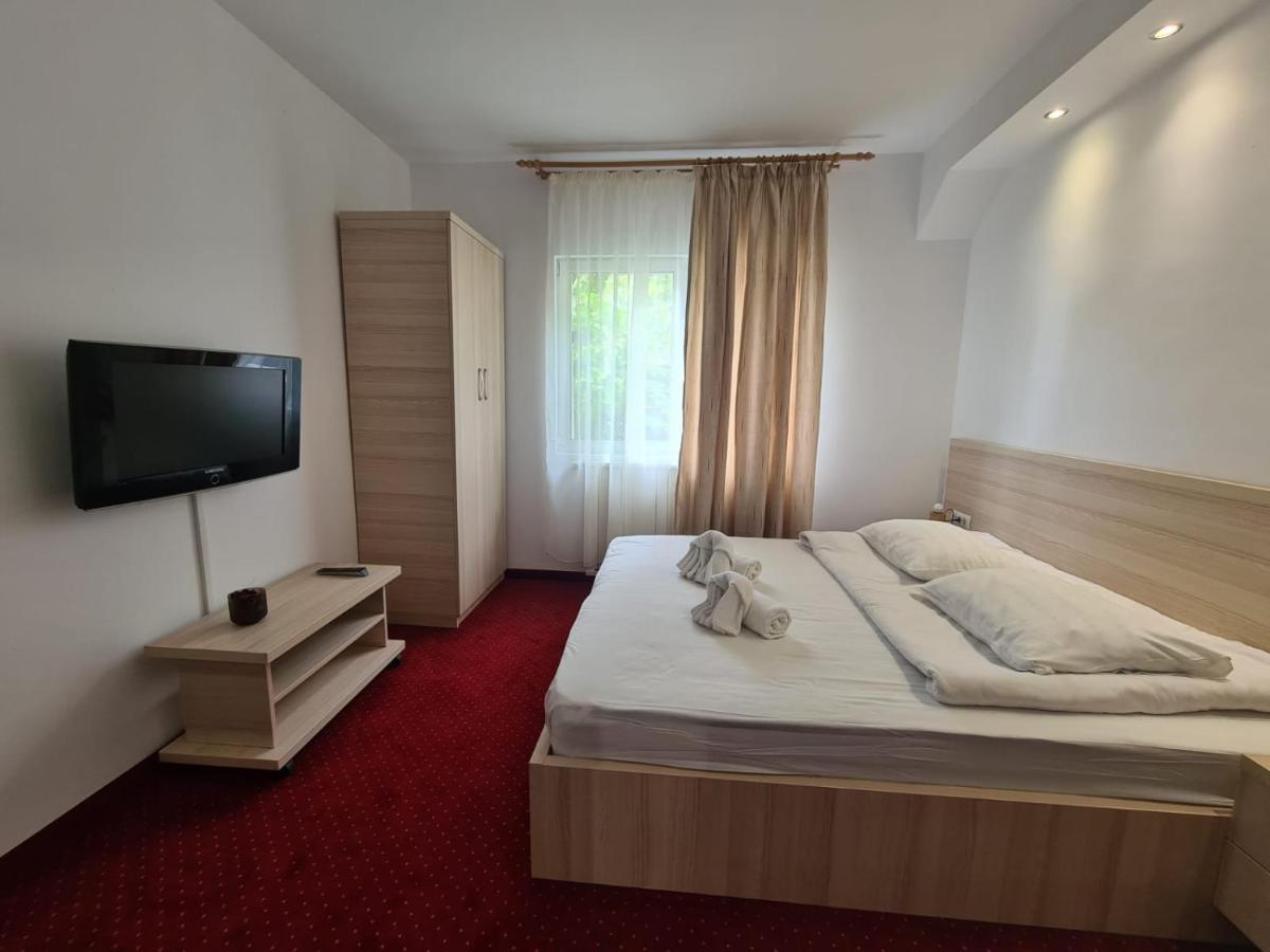 Vila Vitalis Predeal Bagian luar foto