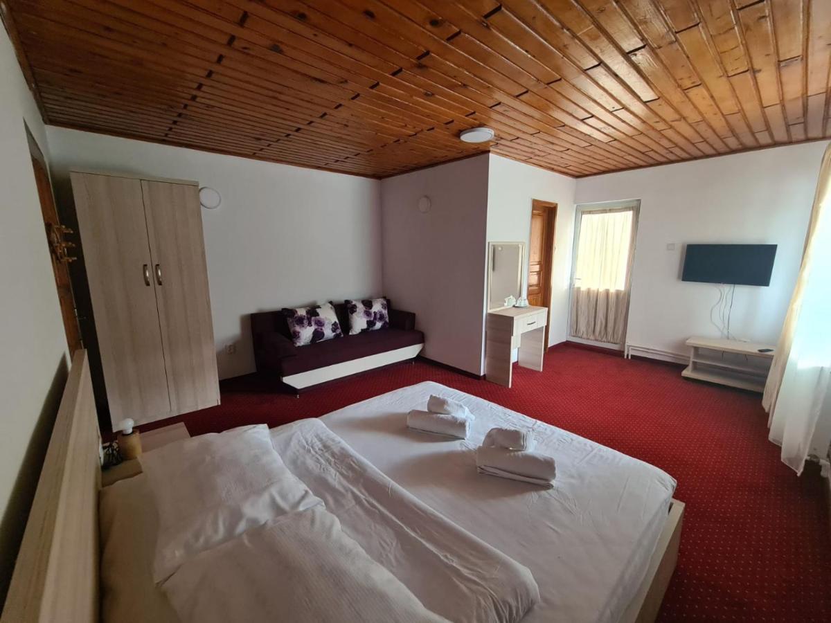 Vila Vitalis Predeal Bagian luar foto